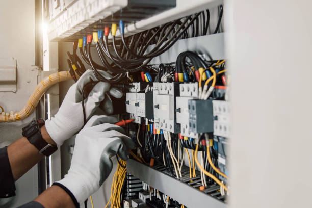 Best Local Electrician Companies  in Summitville, IN